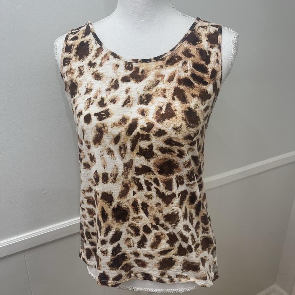 Chico's Women's Animal Print Sleeveless Tank Button Detail Size 0 Small